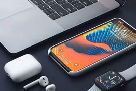 Apple đăng ký bằng sáng chế giúp MacBook có thể sạc không dây cho iPhone và Apple Watch