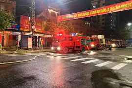 Giải cứu cháu bé 6 tháng tuổi trong vụ cháy sáng mùng 4 Tết
