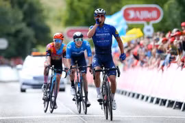 Yves Lampaert thắng chặng đầu tiên giải xe đạp Tour of Britain 2021