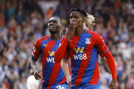 CLB Tottenham thua đậm trước Crystal Palace ở vòng 4 Premier League