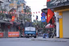 Sau ngày 6/9, Hà Nội tiếp tục giãn cách xã hội với "vùng đỏ", còn lại theo Chỉ thị 15+