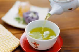 Nghệ An: Uống nước chè trong thời gian giãn cách, 5 người bị phạt 50 triệu đồng