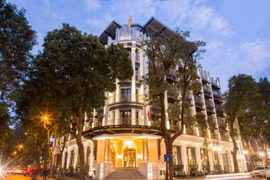 Ngành du lịch, khách sạn Việt Nam “sống” tốt hơn Thái Lan và Singapore