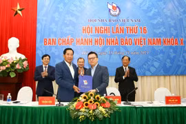 Hội nghị lần thứ 16 Ban Chấp hành Hội Nhà báo Việt Nam khóa X