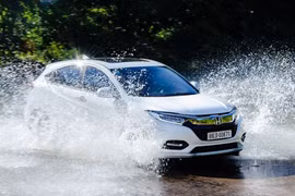 Honda Việt Nam bán được hơn 2,1 triệu xe máy và 24.418 xe ô tô trong năm 2020
