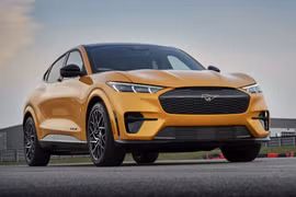 Xe điện Ford Mustang Mach-E GT được trang bị hệ thống lái tự động BlueCruise