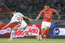 Viettel FC bị cầm hòa, HAGL có cơ hội bứt phá
