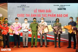 Trao giải cuộc thi ảnh và tác phẩm báo chí về "Phòng cháy, chữa cháy và cứu nạn, cứu hộ"
