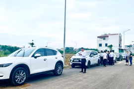 Thông tin quy hoạch còn nằm trên giấy, đất đã sốt nóng