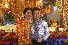 Hoài Linh tưởng nhớ 100 ngày Chí Tài qua đời