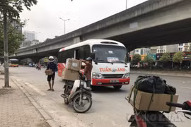 Tăng cường chống ùn tắc giao thông tại bến xe Mỹ Đình