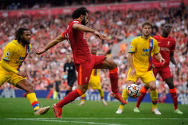 CLB Liverpool thắng dễ dàng Crystal Palace, Man City bị cầm chân ở vòng 6 Premier League