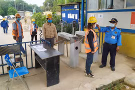 Công trình xây dựng ngoài "điểm đỏ" ở Hà Nội được hoạt động trở lại