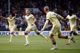 Odegaard lập công, Arsenal đè bẹp Burnley 1-0 tại vòng 5 Premier League