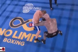 Cựu sao bóng bầu dục hạ knock out nhà vô địch quyền Anh hạng nặng