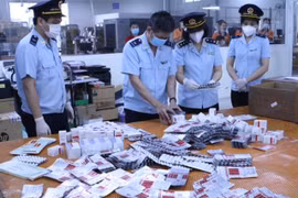 Hải quan bắt giữ hơn 60.000 viên thuốc điều trị Covid-19