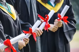 Bộ Giáo dục và Đào tạo lên tiếng về ý kiến đào tạo tiến sĩ buộc phải có công bố quốc tế