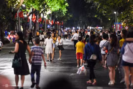 Hà Nội: Phố đi bộ hồ Gươm được hoạt động trở lại từ ngày 12/3