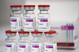Việt Nam mua 30 triệu liều vaccine AZD1222 do AstraZeneca sản xuất