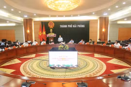 Hải Phòng: Phê bình Giám đốc Sở Y tế vì chậm mua sắm thiết bị y tế chống dịch