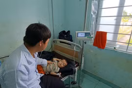 Đắk Nông: Hơn 100 người bị ngộ độc sau khi ăn tiệc cưới