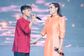 Phi Nhung khẳng định sẽ trao lại toàn bộ tiền cát-xê cho Hồ Văn Cường