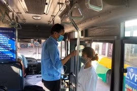 Hà Nội: Xe buýt vẫn chưa được hoạt động trở lại