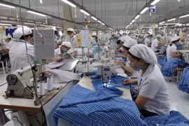 Gây khó cho doanh nghiệp, phải thay ngay cán bộ yếu kém