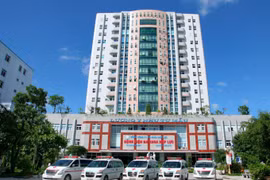 Bệnh viện tư nhân lớn nhất Thanh Hóa dừng đón bệnh nhân khi phát hiện F0 chăm bố ốm