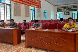 Nghệ An: Rủ nhau ra sông câu cá mùa dịch, 7 cần thủ bị xử phạt 7 triệu đồng
