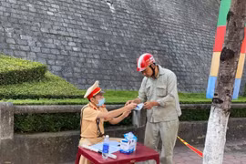 Lào Cai: 10 trường hợp không đeo khẩu trang bị xử phạt