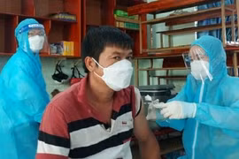 Tây Ninh làm gì để khắc phục tình trạng tiêm chủng vắc xin COVID-19 chậm?