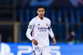 Varane dương tính Covid-19, Real Madrid mất cặp trung vệ ở trận gặp Liverpool