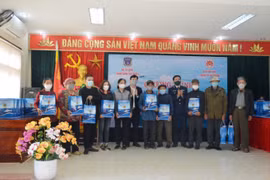Hải Phòng: Cảnh sát biển đồng hành với ngư dân Đồ Sơn