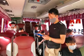 Dừng việc giãn cách trên các phương tiện vận tải hành khách