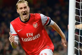 Ngôi sao Bendtner giải nghệ ở tuổi 33