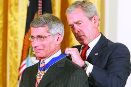 Anthony Fauci: Người truyền cảm hứng và niềm tin cho người Mỹ