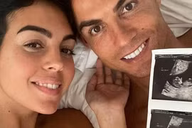 Ronaldo lại có con, lên chức bố lần 5