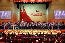 Đảng ta đó, hân hoan một niềm tin!