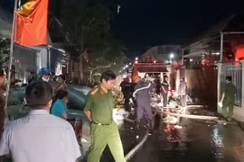 Cháy lớn tại xưởng sản xuất gối, nhiều tài sản bị thiêu rụi hoàn toàn
