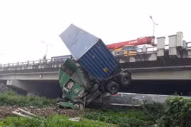 Thủ tướng yêu cầu xử lý thông tin báo chí nêu về cầu Thanh Trì