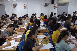 Tiêu điểm: Đưa dạy thêm vào ngành nghề kinh doanh có điều kiện – Có giải quyết được tận gốc?