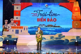 "Trái tim biển đảo” - Khích lệ tinh thần những người con kiên cường bám trụ nơi vùng biển, đảo quê hương