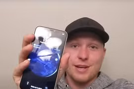 iPhone 11 vẫn hoạt động sau 6 tháng ngâm dưới hồ nước
