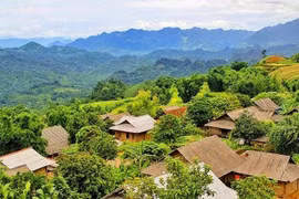 Biến tiềm năng du lịch thành thế mạnh phát triển