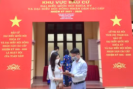 Bài1: Nhà báo Nguyễn Thắng -TTXVN: Không sót vấn đề, không trùng lặp nội dung và luôn bám sát chỉ đạo trong bầu cử