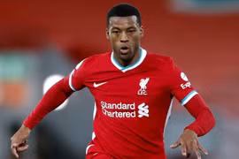 Tiền vệ Georginio Wijnaldum trở mặt với CLB Barca