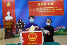 Hình ảnh cử tri tỉnh Vĩnh Phúc nô nức đi bầu cử