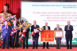 Chủ tịch nước trao danh hiệu Anh hùng LLVTND cho Đoàn Thanh niên cứu quốc Thành Hoàng Diệu