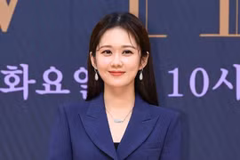 Jang Nara trở lại màn ảnh nhỏ trong dự án mới Daebak Real Estate